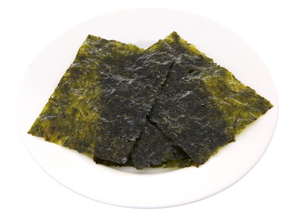 Lá rong biển còn được gọi là “tảo bẹ” trong y học Trung Quốc; nó có thể ngừa ung thư vú và ung thư tuyến giáp.