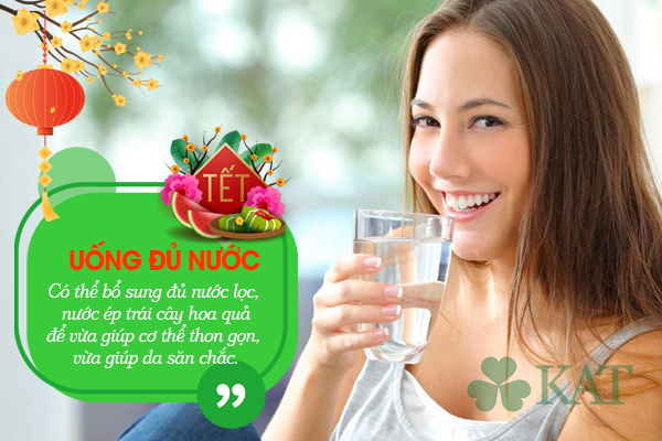 Kết hợp uống nước lọc và các nước ép hoa quả để sở hữu cân nặng hoàn hảo