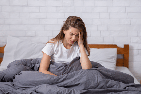 Mất ngủ thường xuyên làm người bệnh khó vào giấc ngủ