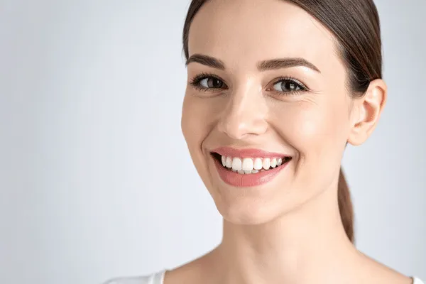 Chăm sóc răng đúng cách để có một hàm răng chắc khỏe