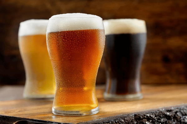 Hạn chế uống rượu bia để duy trì chỉ số đường huyết ổn định