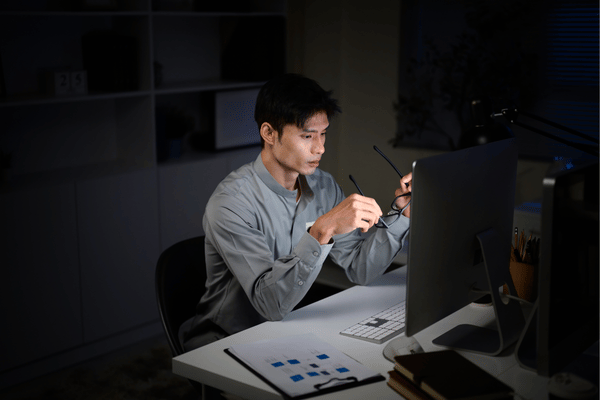 Thường xuyên thức khuya sẽ khiến cơ thể rơi vào trạng mệt mỏi