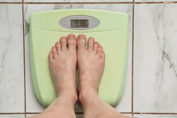 Cân bằng dinh dưỡng giúp chúng ta kiểm soát cân nặng