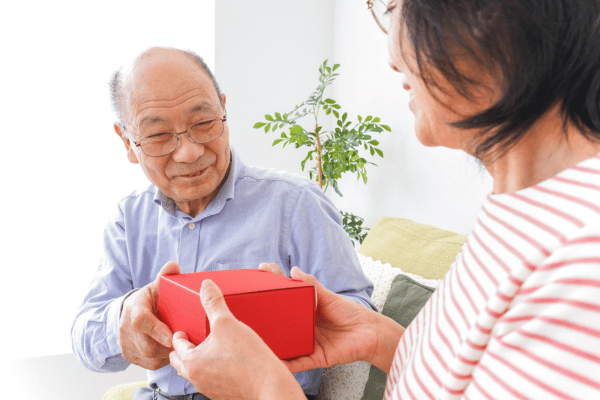 Chọn quà Tết sức khỏe phù hợp cho từng đối tượng